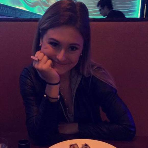 Meet your Posher, Nina - Picture 1 of 1